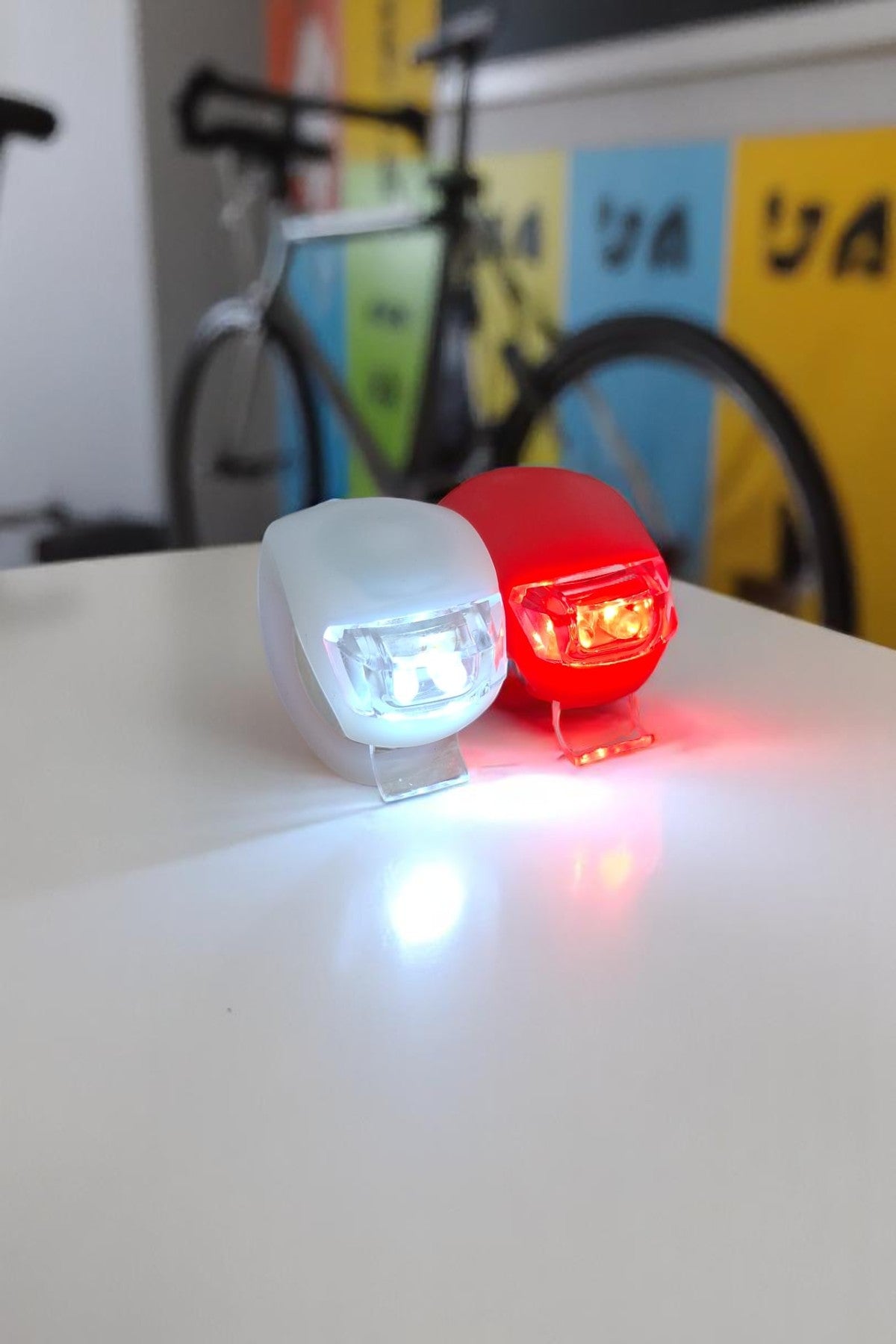 2 Adet Çok Yönlü 3 Modlu Pratik Motosiklet Scooter Bisiklet Işığı Led Işık Fener Seti